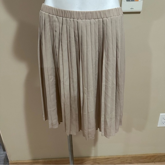 Max Studio Tan Midi A-Line Skirt - Picture 8 of 9